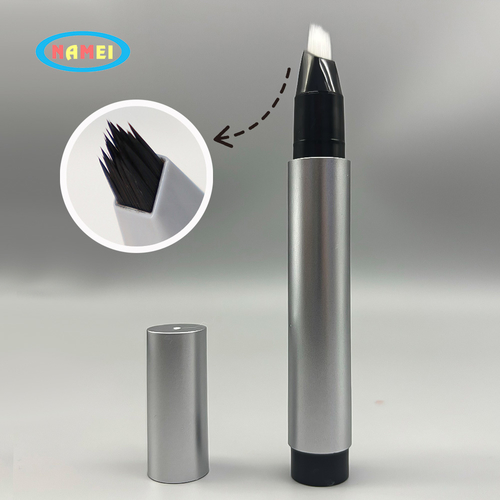 Blog công ty mới nhất về Khám phá bao bì bút kẻ mắt sáng tạo và hộp đựng mỹ phẩm rỗng.