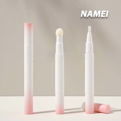 Giá tốt. Smudge Proof Plastic Pencil Lipstick Packaging With Applicator trực tuyến